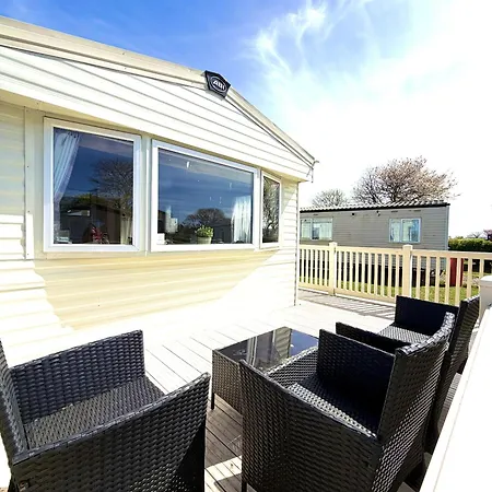 Primrose Retreat Filey